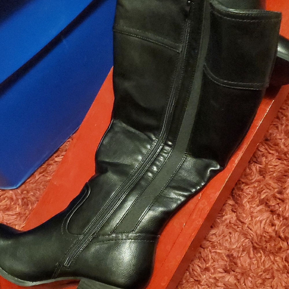 Sleek Black Over the Knee Boots